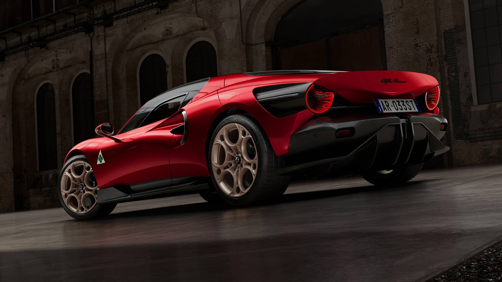 Alfa Romeo 33 Stradale is a fast Alfa, developed fast - Autoblog